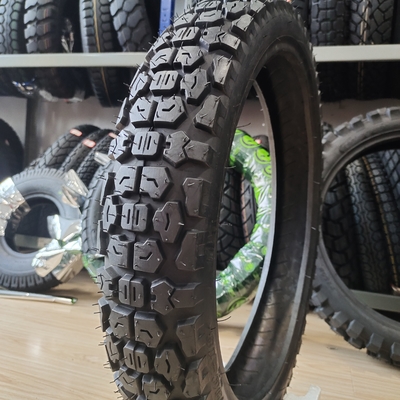 Ladung des Hafens von Qingdao Motorradräder Reifen 90/90-18 mit langlebigem Reifengehäuse