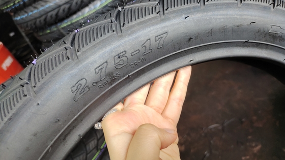 275-17 Super Gummi Motorrad Reifen und Rohr 275X17 2.75-17 Mit 2.3/2.6Kg Gewicht