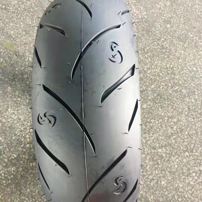 35%-55% Gummigehalt 130/80-17 Motorradreifen 160/60/17 für langlebige Haltbarkeit