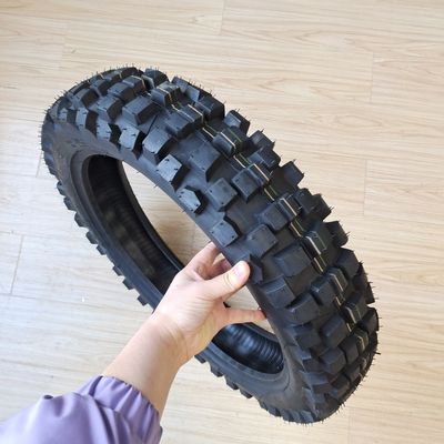 Motorradreifen 110/90-18 8PR für den venezolanischen Markt