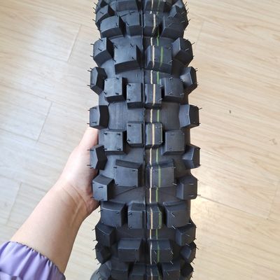 Motorradreifen 110/90-18 8PR für den venezolanischen Markt