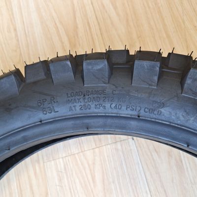 Motorradreifen 110/90-18 8PR für den venezolanischen Markt