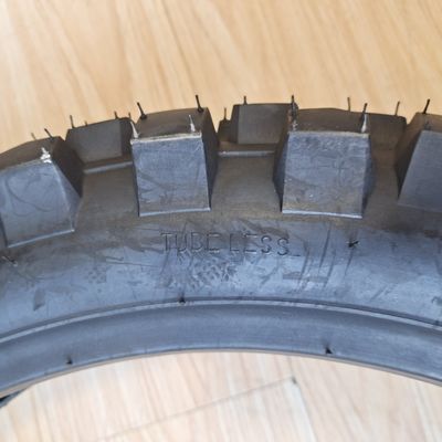 Motorradreifen 110/90-18 8PR für den venezolanischen Markt