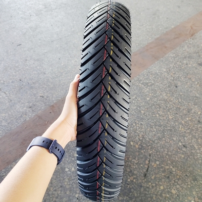4.2kg Gewicht Motorradreifen aus weichem Gummi 100/90/18 120/80/17 100/90-17 120/70/17 909017