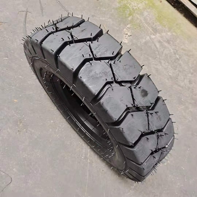 5.00-8 Motorradreifen mit Rohstoff Naturkautschuk Stahl Nylon