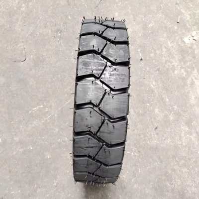 5.00-8 Motorradreifen mit Rohstoff Naturkautschuk Stahl Nylon