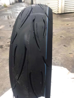 Natürlicher Gummi Motorradreifen Rohrloser Reifen 140 60 17 OEM akzeptiert