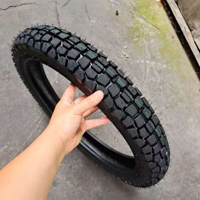 Motorradreifen 2.75-17 Rohrlose Reifenhülle mit fortschrittlicher Technologie