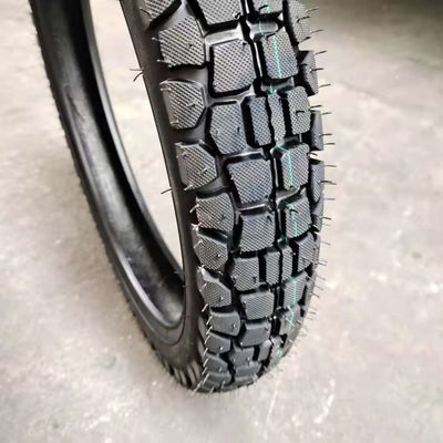 Motorradreifen 2.75-17 Rohrlose Reifenhülle mit fortschrittlicher Technologie