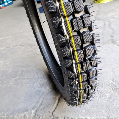 250x17 Motorradreifen mit 10,5 Zugfestigkeit und tiefem Musterdesign