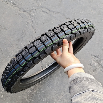 Reifengehäuse 3.00 18 Motorradreifen 300-18 für Leistung