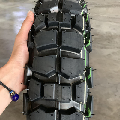Schnelle Reifen Motorrad 100/90 18 mit Zugfestigkeit 10,5 und Lebensdauer 20000 KM