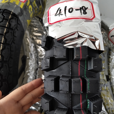 Super 110/90-18 Gummi-Motorradreifen für und OEM-Akzeptanz 3,5 kg Gewicht