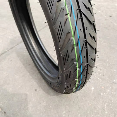 35%-55% Gummigehalt Rohrlose Motorradreifen 100/80-14 90/80-14 mit langer Lebensdauer