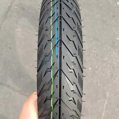 35%-55% Gummigehalt Rohrlose Motorradreifen 100/80-14 90/80-14 mit langer Lebensdauer