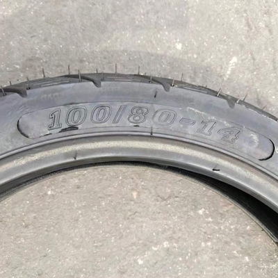 35%-55% Gummigehalt Rohrlose Motorradreifen 100/80-14 90/80-14 mit langer Lebensdauer