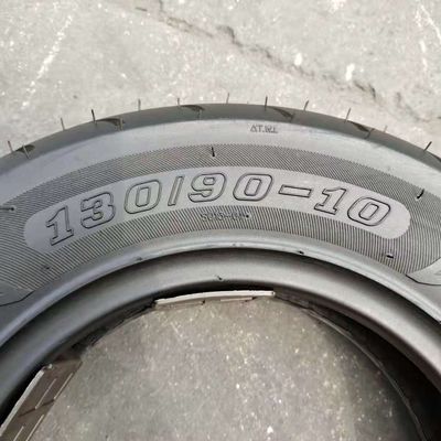 35%-55% Gummigehalt Motorradreifen 130/90-10 6Pr Rohrlos für den afrikanischen Markt
