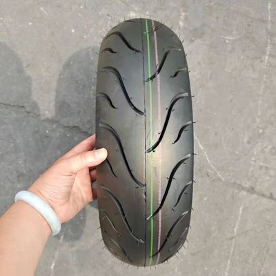 35%-55% Gummigehalt Motorradreifen 130/90-10 6Pr Rohrlos für den afrikanischen Markt