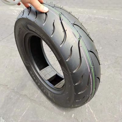 35%-55% Gummigehalt Motorradreifen 130/90-10 6Pr Rohrlos für den afrikanischen Markt