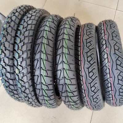 Hohe Produktionskapazität 275-17 Motorradreifen mit tiefem Musterdesign auf dem Markt
