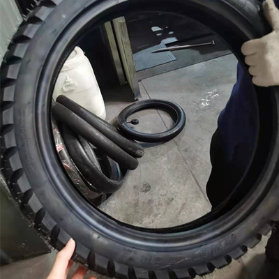 Zugfestigkeit 10.5 Motorradreifen 110/90 16 zur Förderung des afrikanischen Marktes