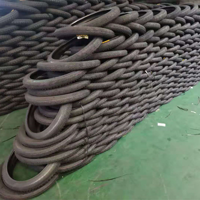 Tiefentwickelte Motorradreifen 90/90-18 für den Hafen von Qingdao