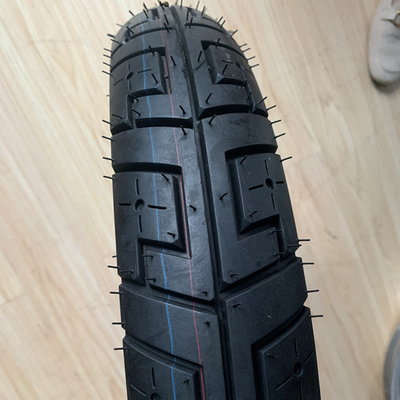Motorradreifen aus Superkautschuk 90/90/18 mit einer Produktionskapazität von 5000 Stück pro Tag