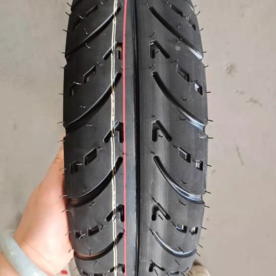 Motorradreifen aus Superkautschuk 140/70 17 Motorrad mit Ladehafen Qingdao Hafen