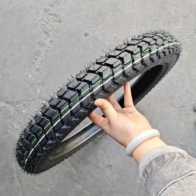 Super Gummi Motorradreifen 2.75-18 Lieferzeit innerhalb von 25 Tagen auf dem afrikanischen Markt