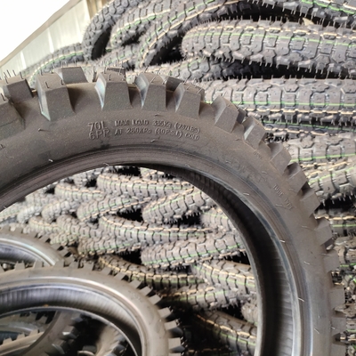120/80-18 Motorradreifen mit einem Gummigehalt von 35% bis 45% und einem TL 6,5 kg