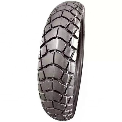 5000 Stück pro Tag Produktionskapazität Tiefentwurf 110/90-13 Naturkautschuk Motorreifen