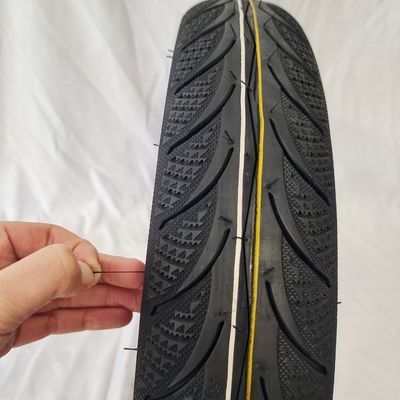 2.8kg 80/90-17 Motorradreifen Tubeless 809017 für Kambodscha Malaysia Philippinen Markt