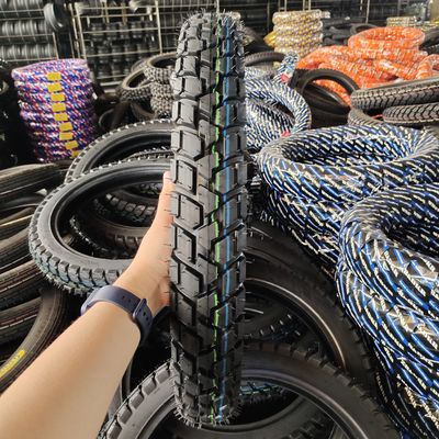 Top-Rating 275x18 300x18 90/90-18 Motorradreifen Geschwindigkeit 150km/h Ply Rate 6PR/8PR