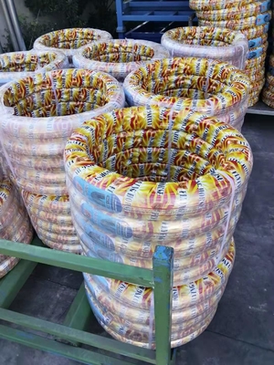 Super Gummi Motorrad Reifen 3,00-17 in mit FOB Qingdao Liefermethoden