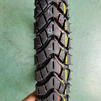 Motorradreifen 2,75-17 Rohrlos Klasse A 5000 Stück pro Tag Produktion mit Deep Design