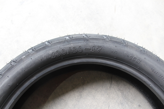 130/80-17 130/80/17 Motorradreifen für den Nahen Osten Markt Last QTY/40'HQ 13000PCS