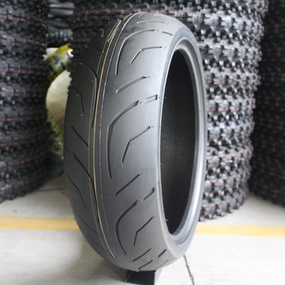 35% bis 45% Gummigehalt 180/55/17 TL Rohrloser Reifen für Motorräder für den Hafen von Qingdao