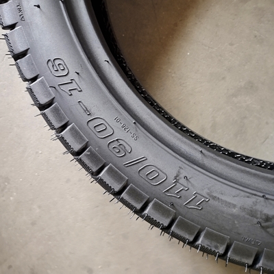 110/90-16 Motorradreifen TT TL mit 6PR/8PR Ply Rate und 150km/h Geschwindigkeit