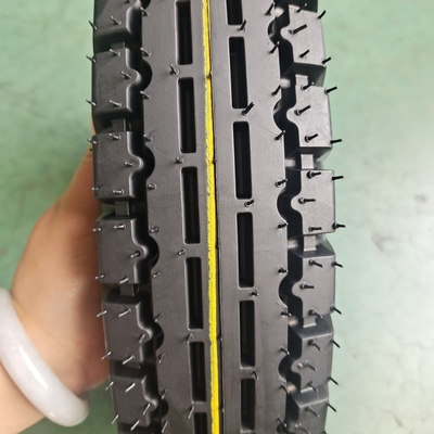 Muster 4.00-8 400-8 MRF Motorradreifen für Käufer aus Südamerika und dem Nahen Osten