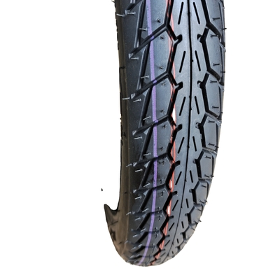 Produktionskapazität 5000 Stück pro Tag Motorradreifen 70/100-17 Rohrlos für Roller