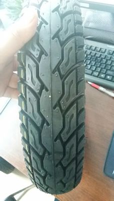 Top- 3.00-10/30010 Motorradreifen mit 6PR/8PR Ply Rating und 30%-55% Gummigehalt