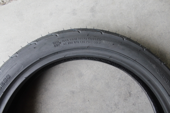 Reifengröße 14 Zoll Rohrloser Reifen für Roller 80/90-14 90/90-14 100/80-14 Ladehafen Qingdao Hafen