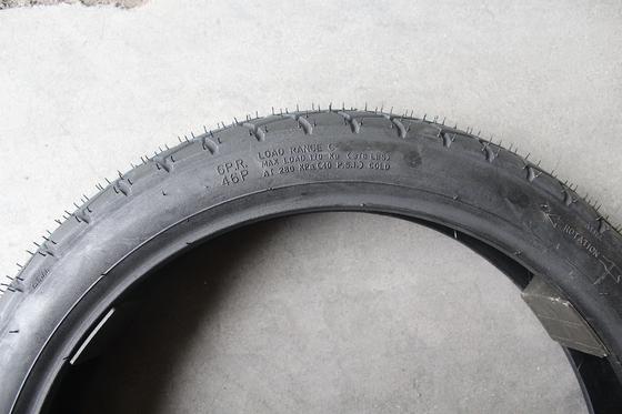 Gute 80/90-16 Taiwan Motorradreifen Rohrlos Ply Rate 6PR/8PR Belastung QTY/40'HQ 13000PCS