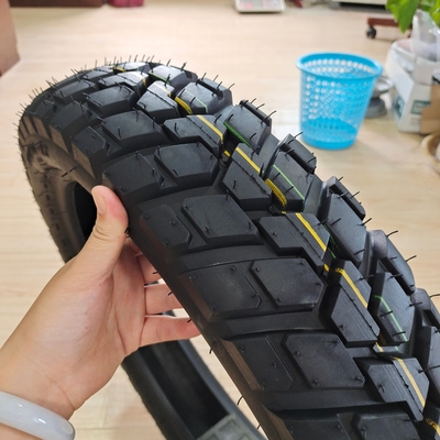 20000 KM Arbeitsleben Motorradreifen 110/90-17 TL für den Hafen von Qingdao