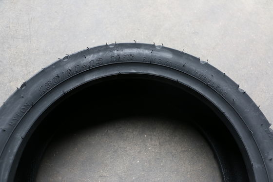 130/60-13 Rohrloser Motorradreifen für den südamerikanischen Markt erschwinglich und langlebig