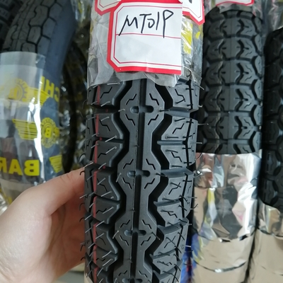 3.00-17 Motorradreifen mit einer Lebensdauer von 20000 KM und einer Produktionskapazität von 5000 Stück/Tag