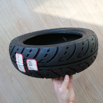 Motorradreifen 120/70-12 Rohrlos mit einem Gummigehalt von 35% bis 55% aus dem Hafen von Qingdao