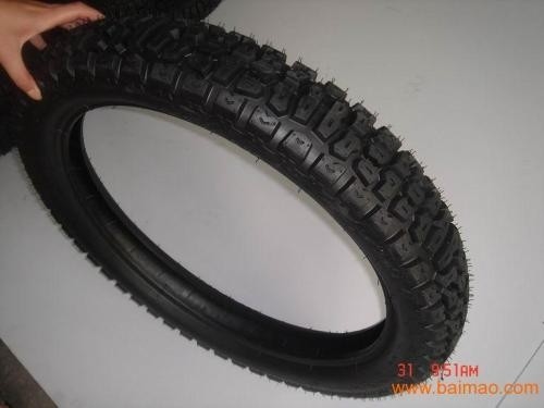 Langlebige Motorradreifen des Hafens Qingdao 275-18 mit einem Gummigehalt von 35% bis 55%