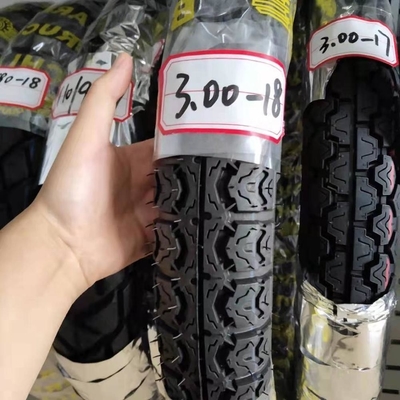 35%-55% Gummigehalt 300-18 Motorräder Reifen Lieferzeit innerhalb von 25 Tagen