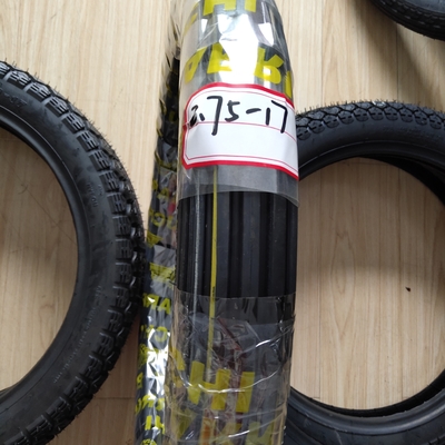 Qingdao-Hafenladen 17 Zoll 275-17 Motorradreifen mit 20000 KM Lebensdauer